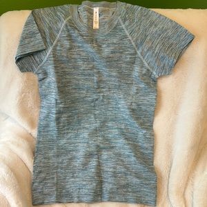 Athleta women's running shirt